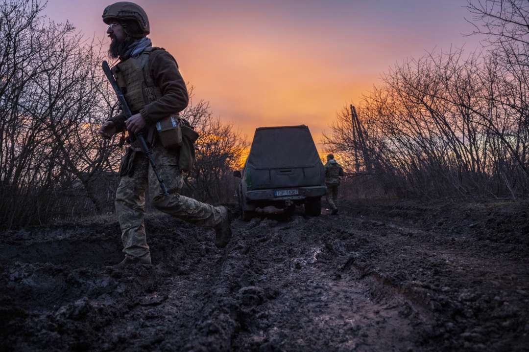 Часть Бахмута все еще находится под контролем Украины / Фото: John Moore/Getty Images