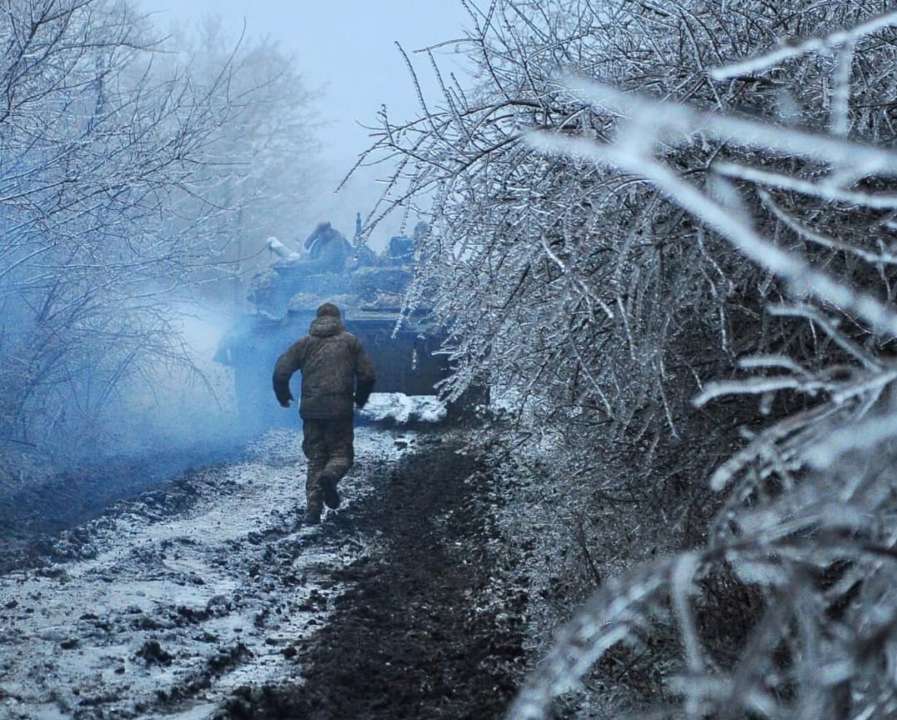 Засудженим хочуть надати право на умовно-дострокове звільнення від відбування покарання за умови, що вони підуть служити за контрактом