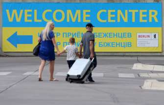 Фото: Getty Images Жорін: позбавлення українських чоловіків за кордоном статусу біженців та виплат – логічно