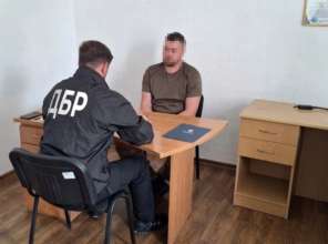 Поліцейського підозрюють в організації нелегального виїзду чоловіків / Фото: dbr.gov.ua Поліцейського підозрюють в організації нелегального виїзду чоловіків / Фото: dbr.gov.ua