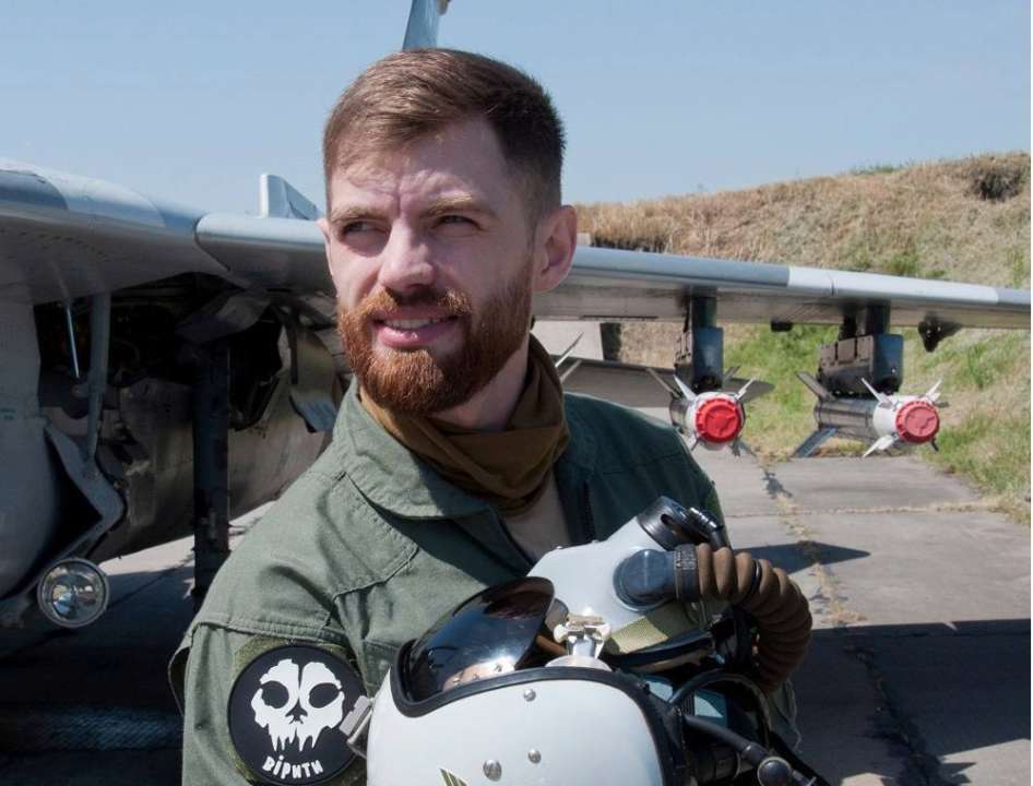 Зеленский присвоил 18 военным звание Героя Украины, в том числе погибшему летчику Джусу — указы
