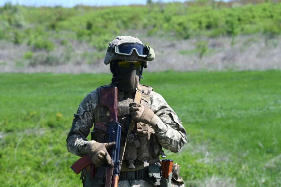 ВСУ захватили в плен 11 российских оккупантов/Фото: Командование морской пехоты/Facebook Украинские пехотинцы захватили в плен 11 оккупантов: среди них – один офицер