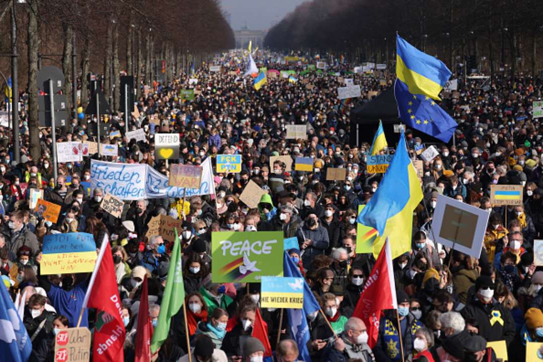 В Берлине запретили демонстрацию российских и украинских флагов на 8 и 9 мая