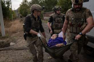 Фото: ТГ-канал Національна поліція України 🇺🇦 В The New York Times написали про роботу поліцейських групи "Білий янгол"