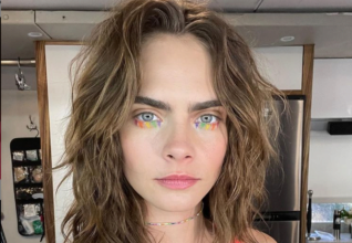 instagram.com/caradelevingne Кара Делевінь похвалилася стрункою фігурою в міні-бікіні. Фото