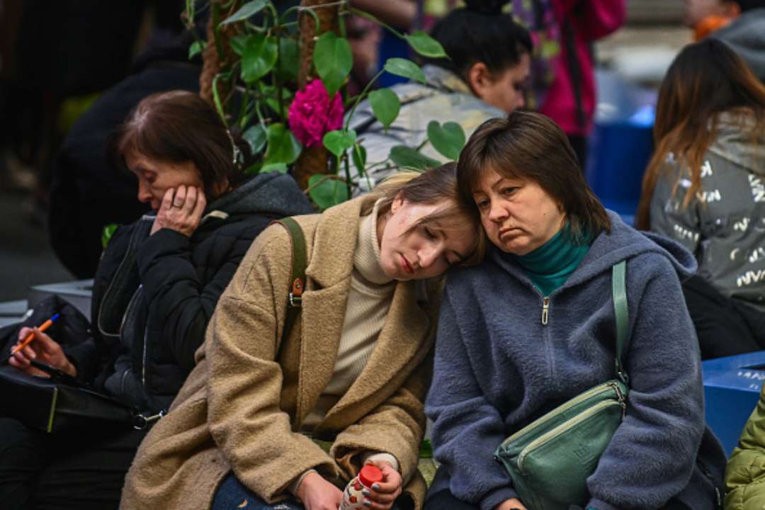 Что помогает жить во время войны/Фото: Omar Marques/Getty Images Как жить в условиях войны: советы психологов
