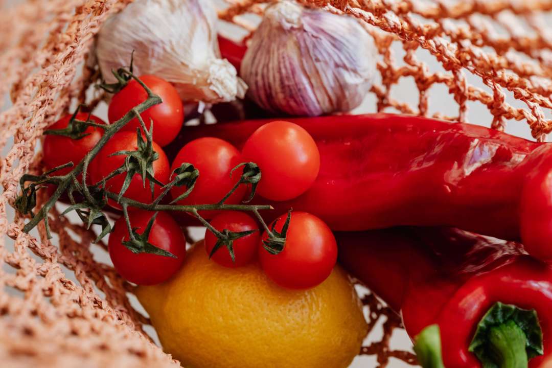 От замораживания до консервации: как сохранить продукты подольше