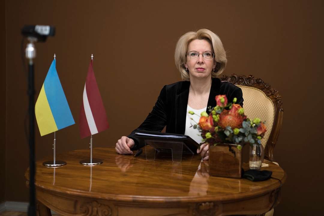 В Украину прибыла Инара Мурниеце / Фото: Wikipedia В Украину впервые прибыла новая глава Министерства обороны Латвии