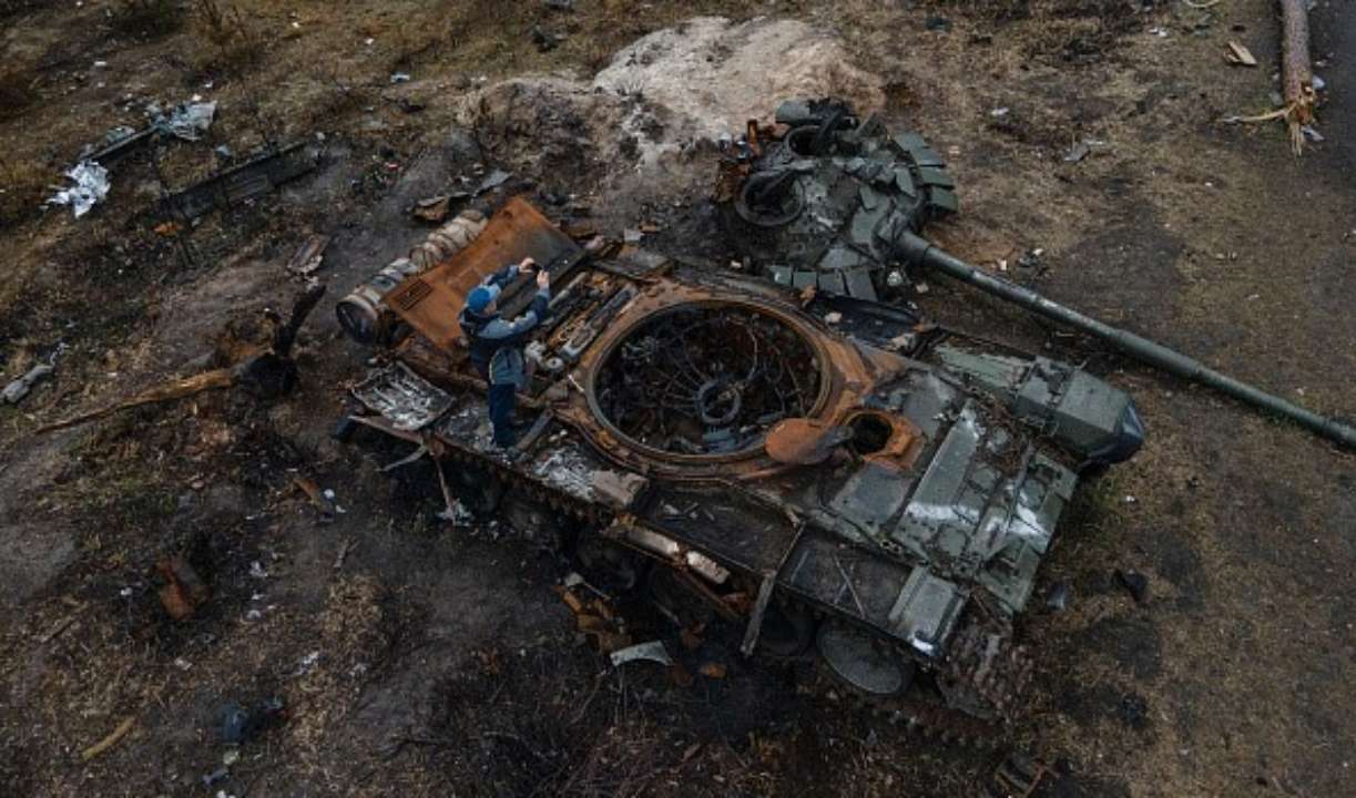 У Генштабі показали ефектне знищення російського танка Т-80 під Куп'янськом