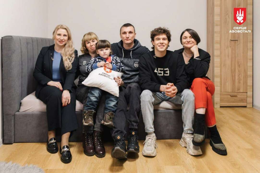 Співак ENLEO зробив сюрприз нацгвардійцю, який обороняв його рідний Маріуполь