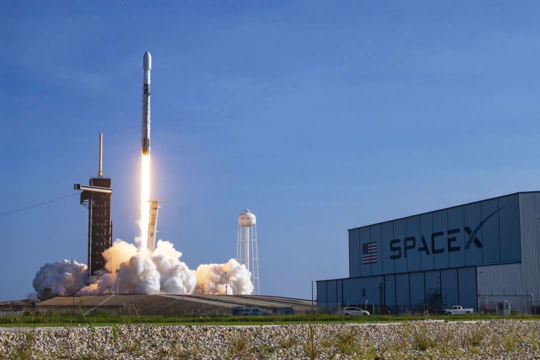 SpaceX вывела на орбиту очередную партию спутников Starlink