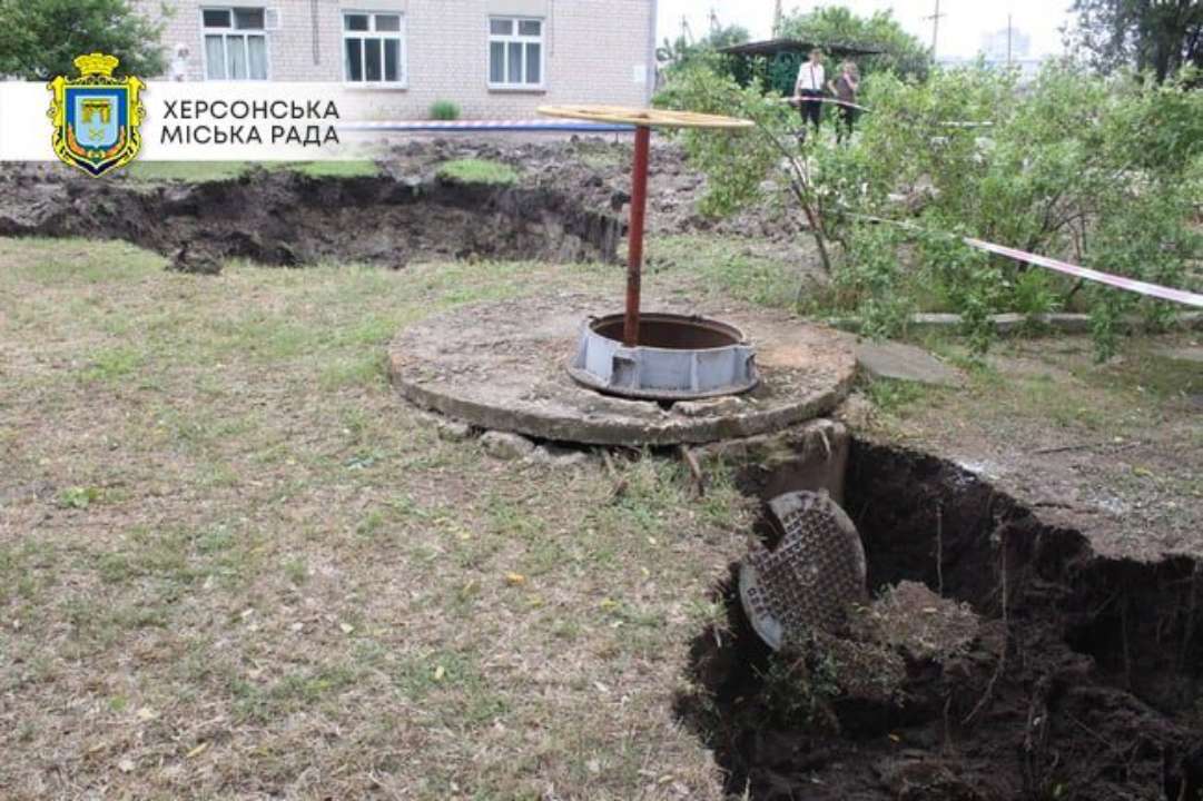 Чрезвычайная ситуация в Херсоне: 75 тысяч местных жителей могут остаться без воды