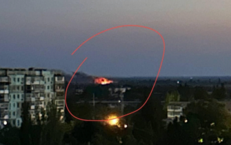 ЗСУ вдарили по штабу загарбників у Бердянську. Фото: СтратКом бердянськ зсу