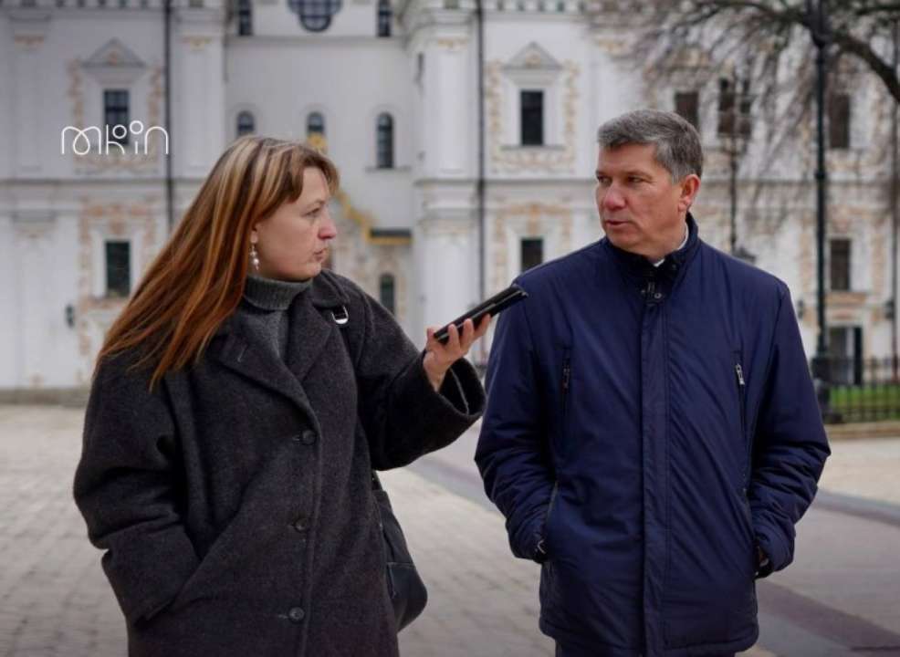 Относительно оккупированных территорий, там рядом нужно ставить телебашни. А это высокий риск Относительно оккупированных территорий, там рядом нужно ставить телебашни. А это высокий риск