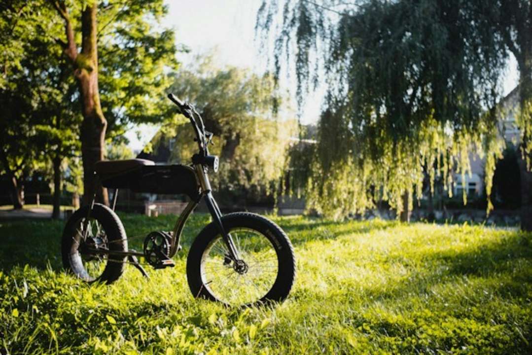 Електровелосипеди допомагають клімату краще, ніж електромобілі/Фото: Kilian Seiler/Unsplash Електровелосипед