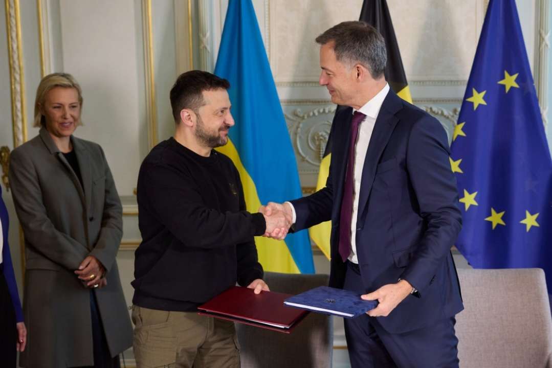 Зеленський закликав партнерів дати дозвіл Україні відбиватись західною зброєю по території рф