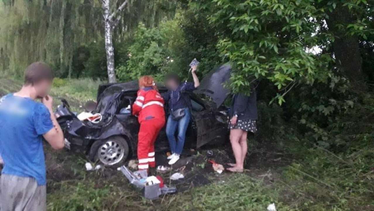 Фото: Поліція Київської області ДТП під Києвом: дитина загинула у свій день народження