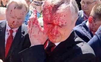 Справу про облиття фарбою російського посла "поховали" Справу про облиття фарбою російського посла "поховали"