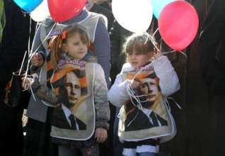 путін активно фінансує промивання мізків дітям/Фото: Getty Images путін активно фінансує промивання мізків дітям/Фото: Getty Images