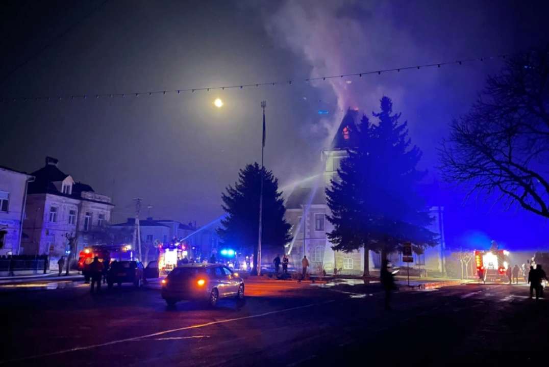 В городе возле Львова горела старинная ратуша