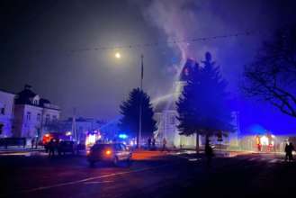 У місті біля Львова горіла старовинна ратуша/Фото: facebook.com/kambuzkamr У місті біля Львова горіла старовинна ратуша