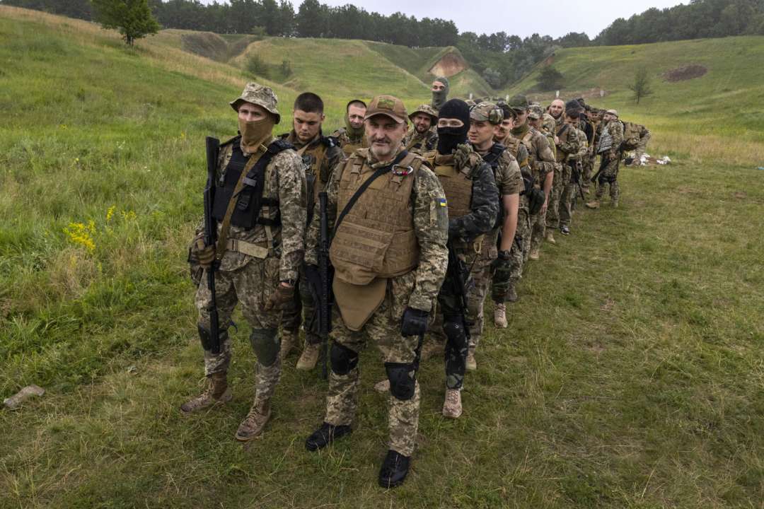 Військові