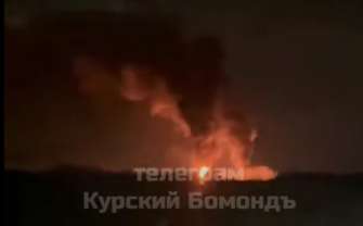 На росії горить нафтобаза унаслідок влучань ЗСУ. Скриншот відео нафтобаза у курській області вибухи