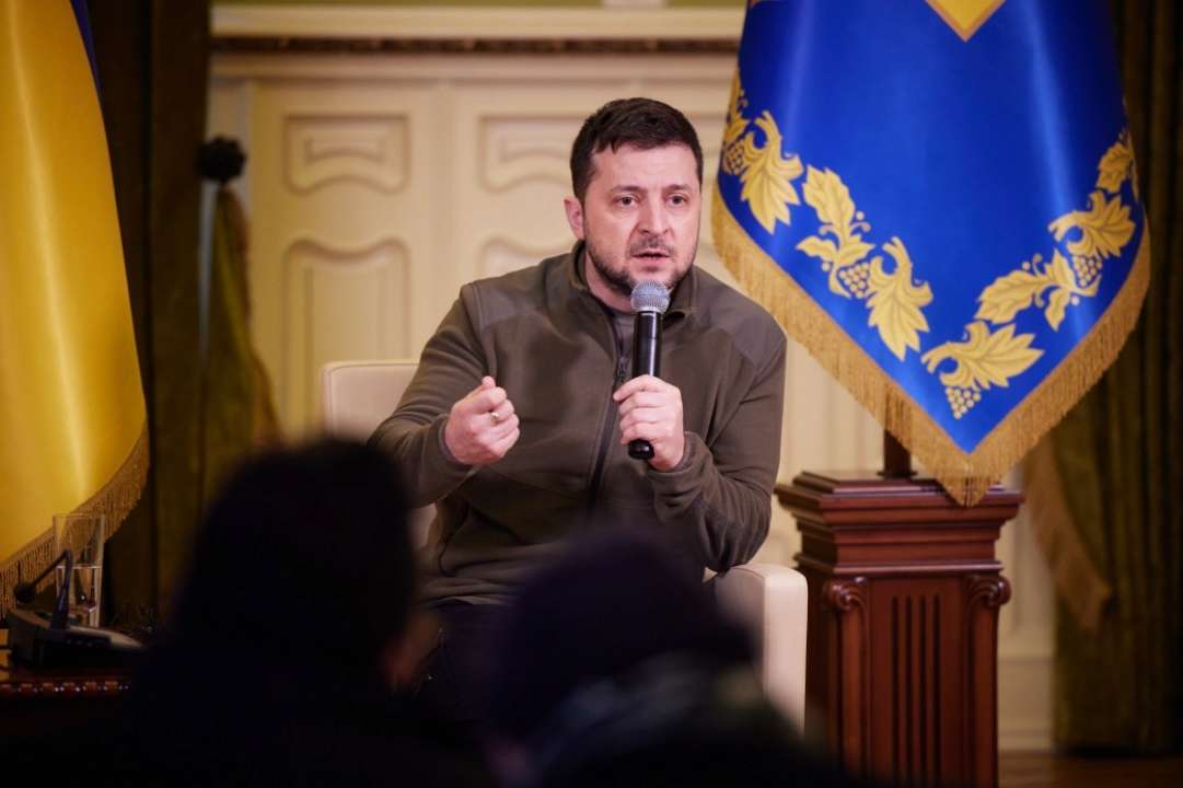 Зеленский снова призвал НАТО закрыть небо над Украиной