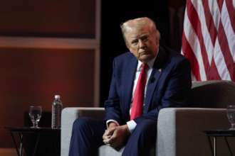 Трамп снова пообещал завершить войну в Украине/Фото: Scott Olson/Getty Images Дональд Трамп