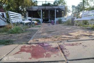В результате обстрела кафе в поселке Малокатериновка погиб 14-летний парень В результате обстрела кафе в Малокатериновке погиб 14-летний парень: какое состояние детей сейчас