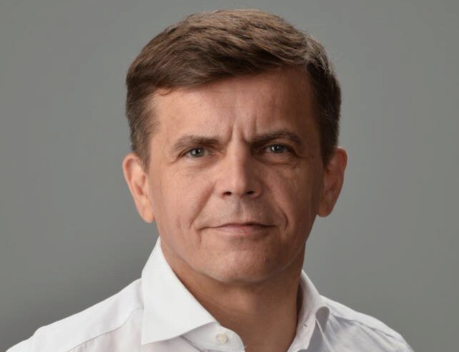 Мер Житомира Сухомлин достроково склав повноваження
