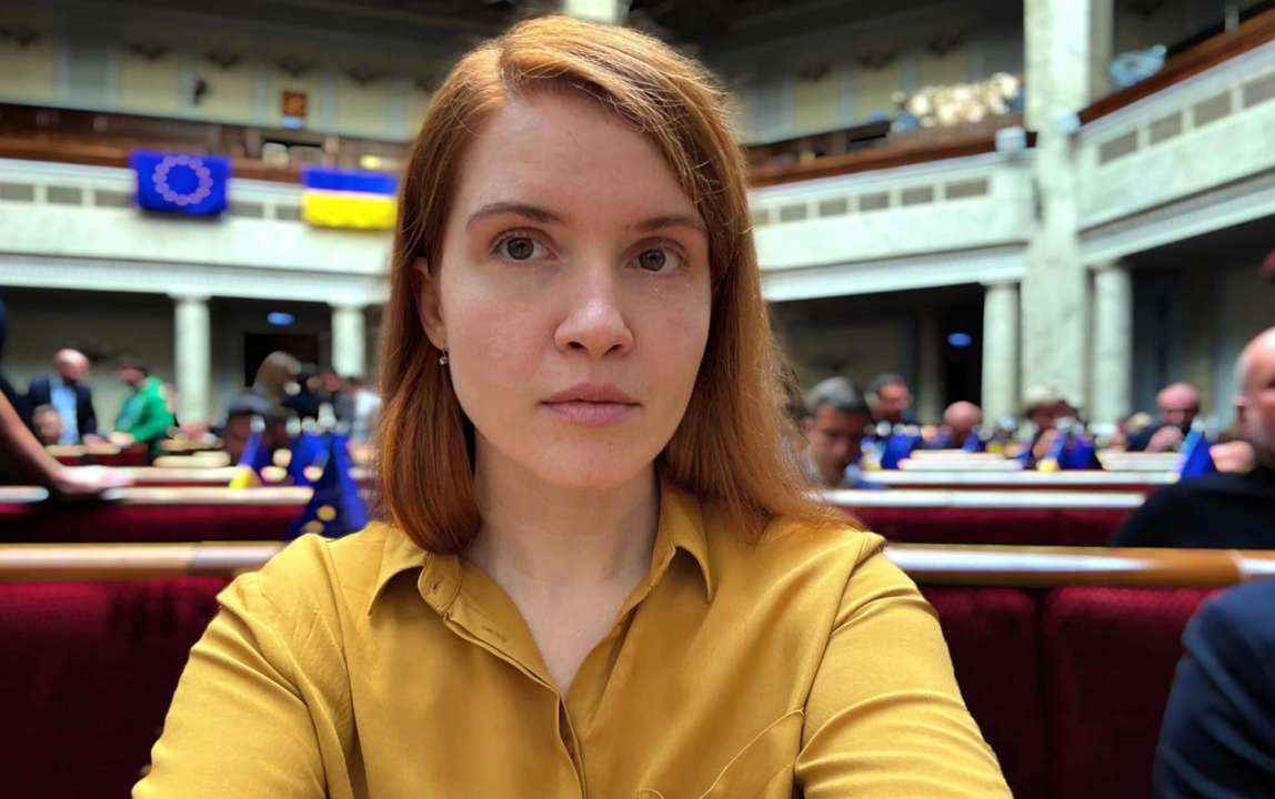 Безуглая призывает Сырского заняться обороной Павлограда и Изюма. Фото из Фейсбука нардепки безуглая