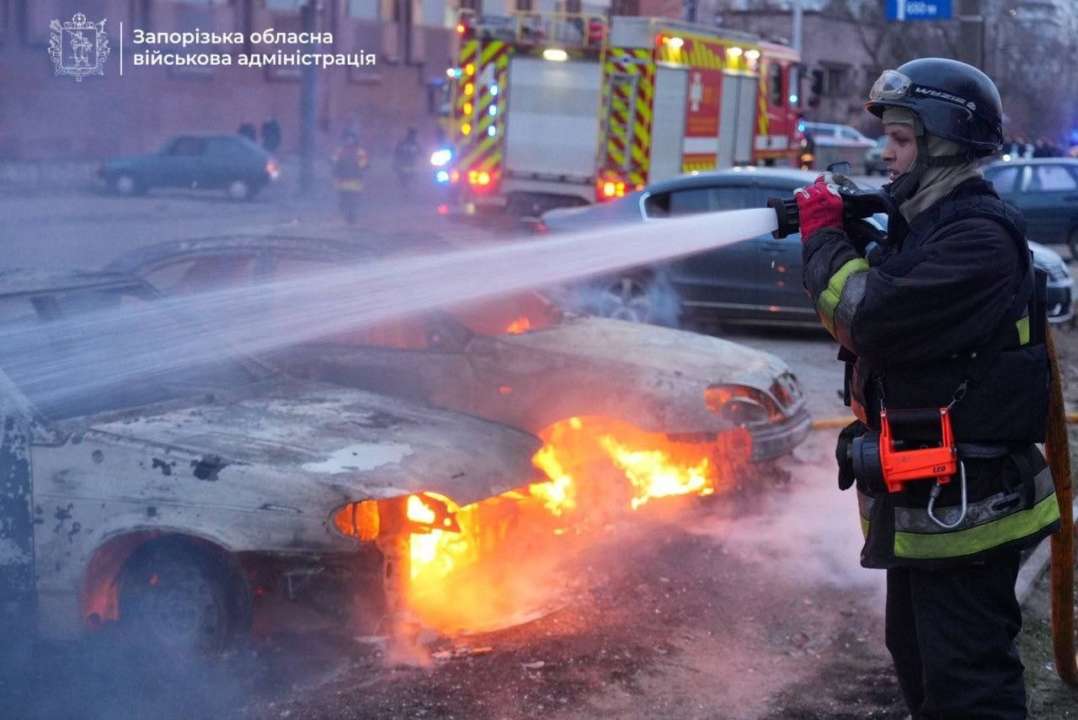 Наслідки атаки Запоріжжя/Фото: Запорізька ОВА Наслідки атаки Запоріжжя/Фото: Запорізька ОВА