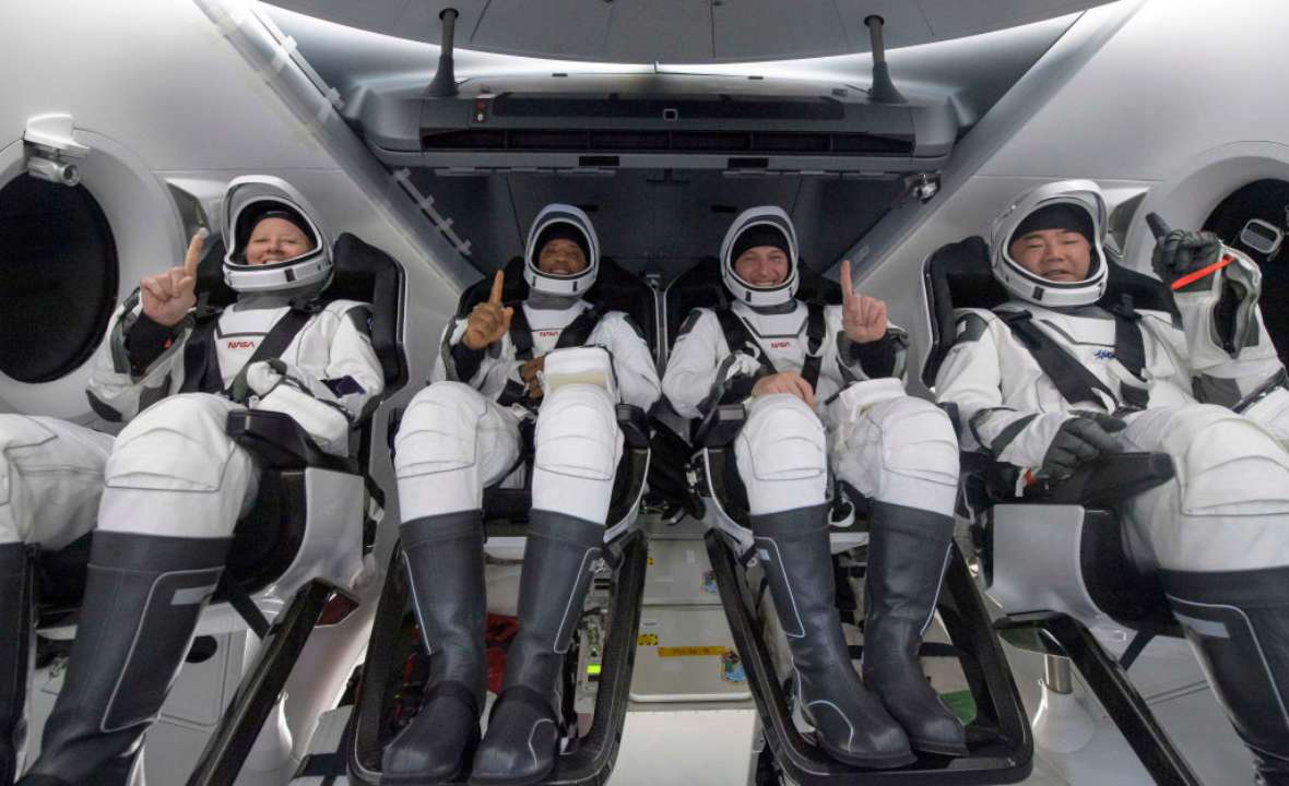 NASA вернул на Землю четырех астронавтов