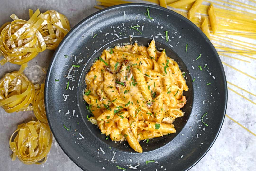 Макарони з сиром за лічені хвилини/Фото: pexels Макарони із сиром нашвидкуруч: як приготувати ароматну страву за лічені хвилини