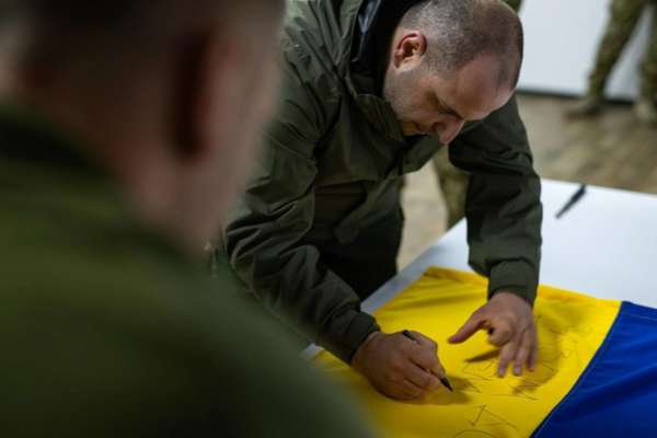 Міністр відвідав позиції Сил оборони на Таврійському напрямку/Фото: ministry_of_defense_ua Південно-східний напрям — дорога в Крим: Умєров відвідав бойові бригади (фото)