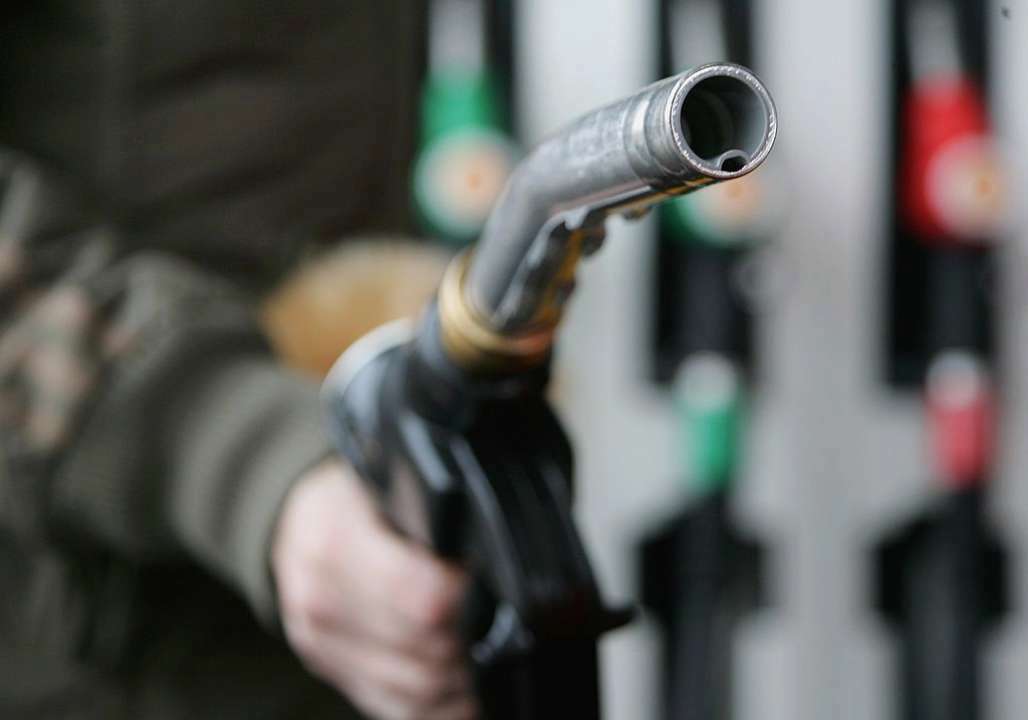 Ціни на пальне 19 лютого: скільки коштують бензин, газ та дизель на початку тижня