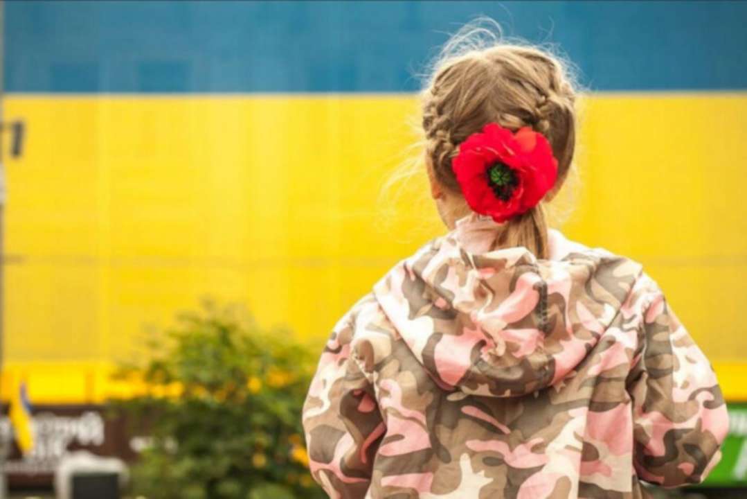 Кабмін збільшив розмір соцдопомоги дітям загиблих захисників-добровольців
