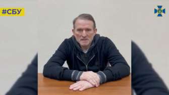 Медведчук записав відеозвернення до Зеленського та путіна із проханням про обмін/Фото: скрін відео Головний колаборант Медведчук попросив Зеленського та путіна обміняти його на жителів Маріуполя