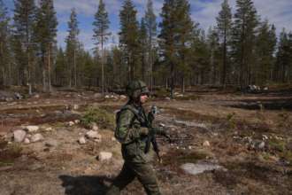 В британской разведке заявили, что рф понесла огромные потери офицеров среднего и младшего звена/Фото: Getty Images Военный