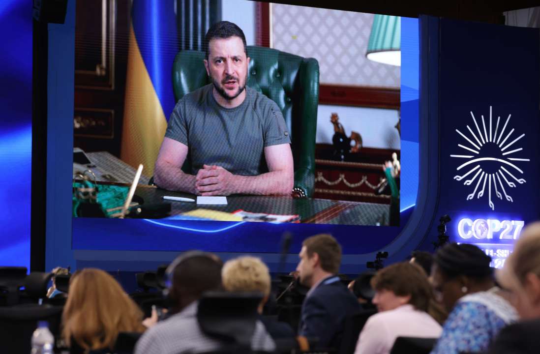 Зеленський та народ стали лауреатами премії Карла Великого. Фото: GettyImages/Автор- Sean Gallup Зеленський