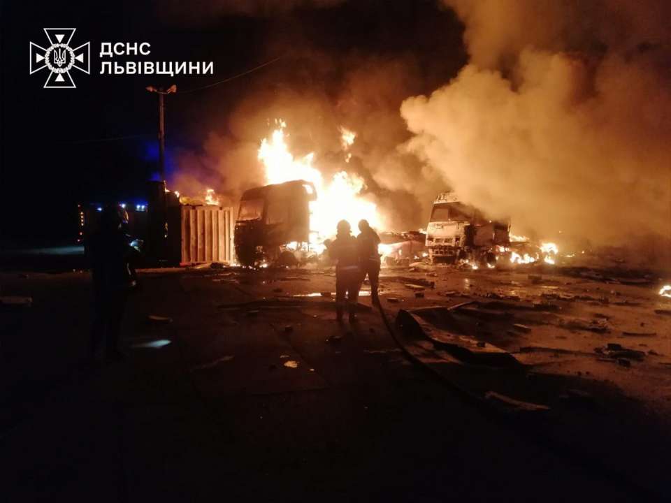 россияне в очередной раз атаковали города Украины Львовская и Днепропетровская области снова попали под атаку рф: последствия обстрелов за сутки
