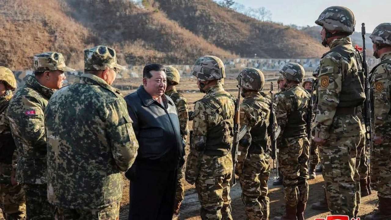 За 3-6 месяцев военные кндр, которых будут отправлять на современную войну, будут обкатаны в бою. И это угроза, которую понимает Южная Корея и должна понимать НАТО За 3-6 месяцев военные кндр, которых будут отправлять на современную войну, будут обкатаны в бою. И это угроза, которую понимает Южная Корея и должна понимать НАТО