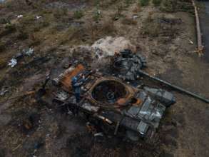 Пілот дрону завадив окупантам мародерити/Фото: Getty Images Пілот дрону завадив окупантам мародерити/ Фото: Getty Images