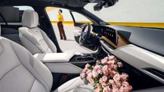 Фото: Cadillac Американська Mazda для Китаю: Cadillac представила стильний компактний кросовер GT4