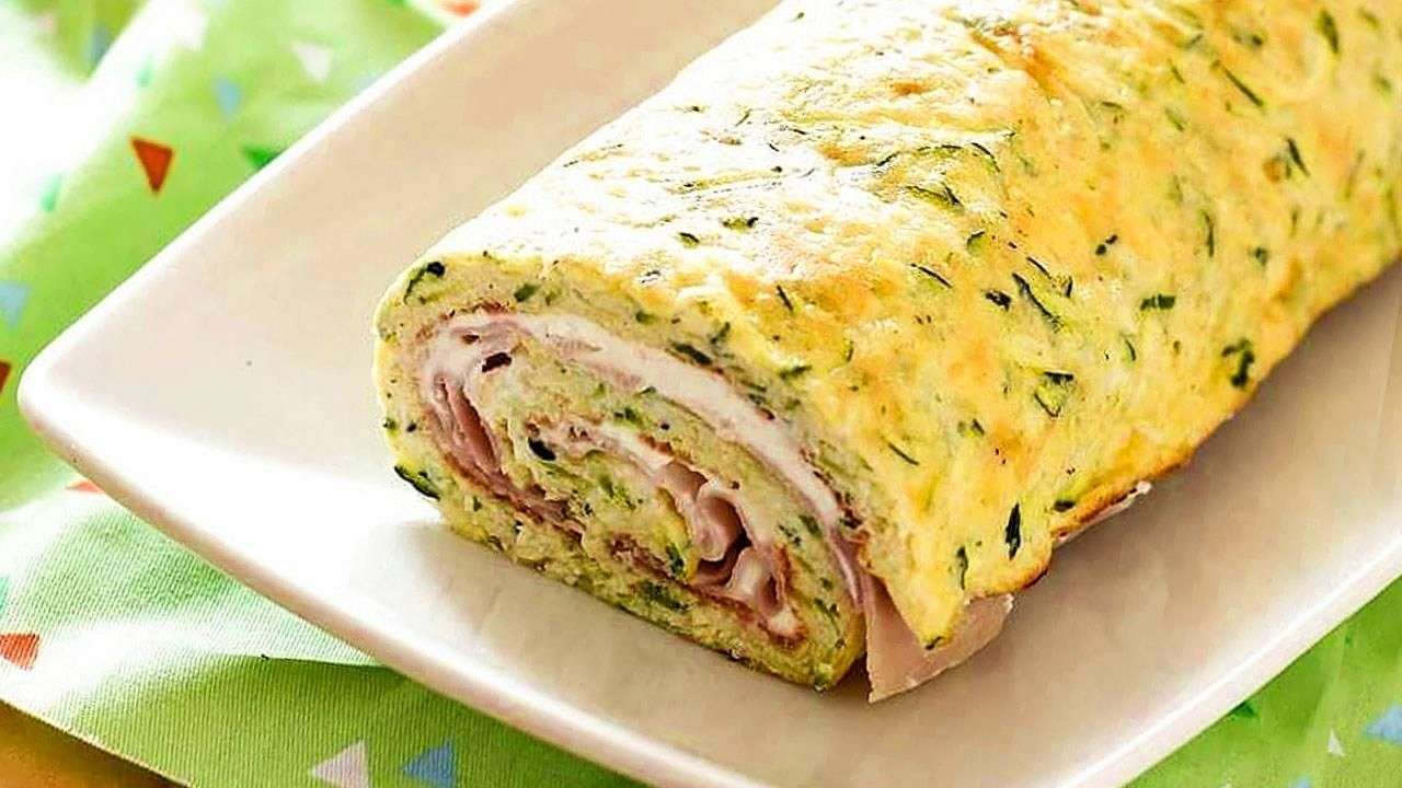 Кабачковий рулет з шинкою/Фото: Gnamit Ідеальна закуска: відеорецепт кабачкового рулету з шинкою