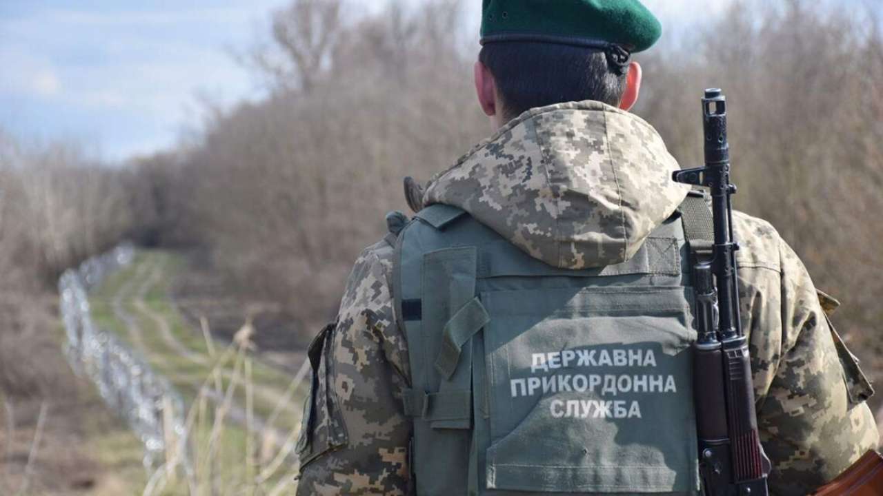 С 17 июля мужчины 18-60 лет должны иметь военно-учетный документ для пересечения границы