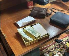 Під час обшуків у голови МСЕК правоохоронці вилучили грошові кошти та копії медичних документів Під час обшуків у голови МСЕК правоохоронці вилучили грошові кошти та копії медичних документів