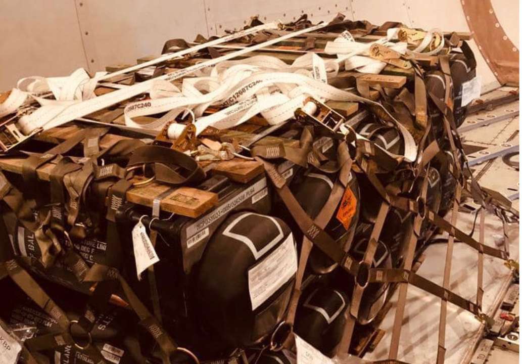 Украина получила еще 90 тонн военной помощи