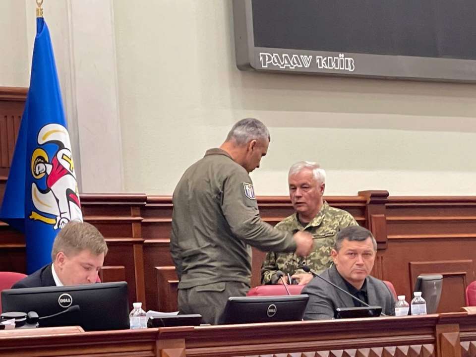 Задолженность, которую правительство обещает погасить уже второй год подряд, на сегодняшний день перед Киевом составляет 6,8 миллиарда гривен
